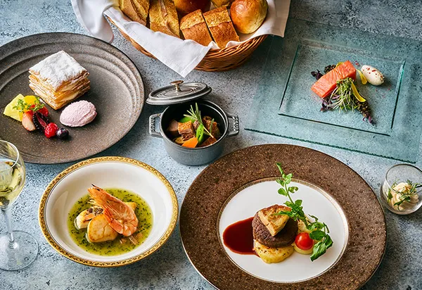 大切な日のお祝いのご宿泊に「アニバーサリーコース ～Joli Souvenir～」付きプラン