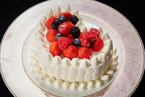 Heart-shaped Cake (Size: 5)