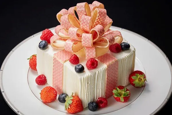 Gift Box Cake 