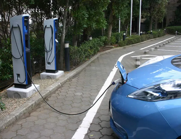 電気自動車・プラグインハイブリット車充電サービス